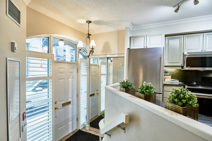 016-4 Victoria St, Toronto 16_m